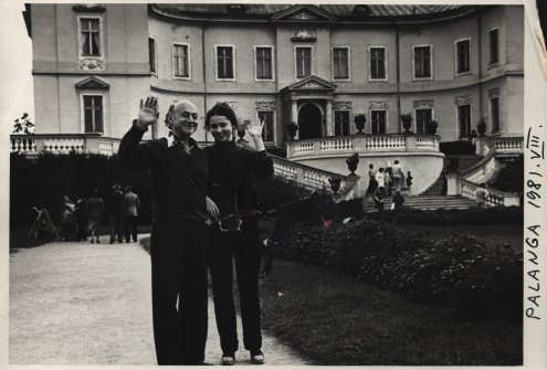 LLMA F. 144, ap. 1, b. 686, l. 33.  Benjaminas Gorbulskis su dukra Karina. Palanga, 1981 m. 